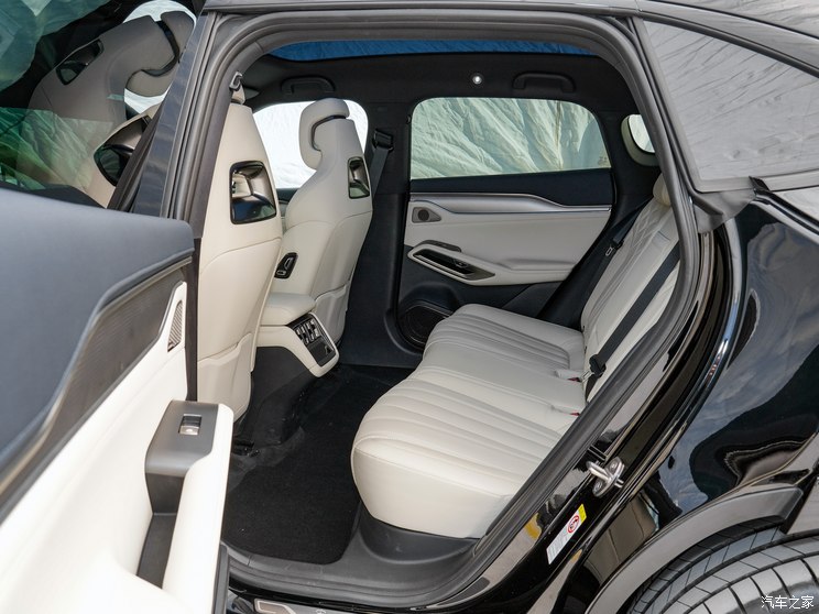 比亚迪 宋L 2023款 550km 卓越型 比亚迪 宋L 2023款 550km 卓越型