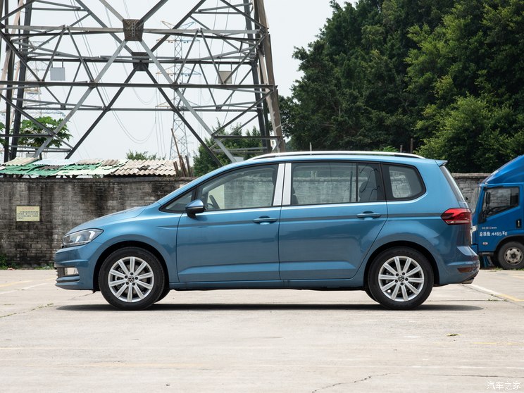 上汽大众 途安 2022款 途安L 280TSI DSG舒适版 7座 上汽大众 途安 2022款 途安L 280TSI DSG舒适版 7座