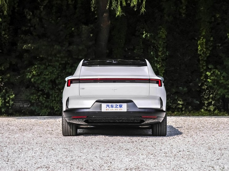 Polestar Polestar 4 2023款 双电机高性能PLUS Polestar Polestar 4 2023款 双电机高性能PLUS
