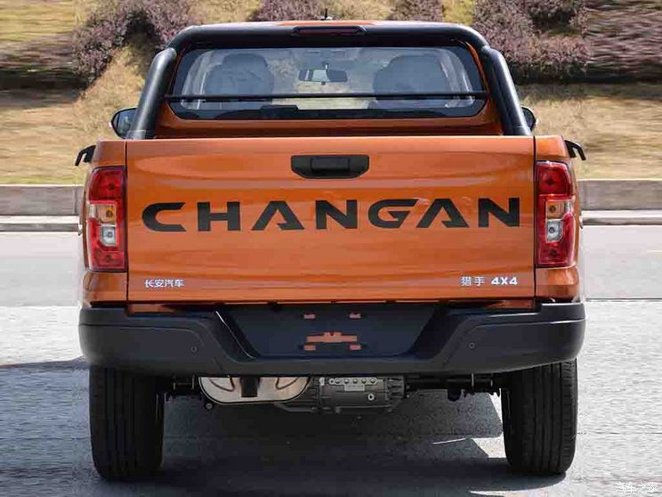 长安汽车 长安猎手 2024款 2.0T 四驱长箱 长安汽车 长安猎手 2024款 2.0T 四驱长箱