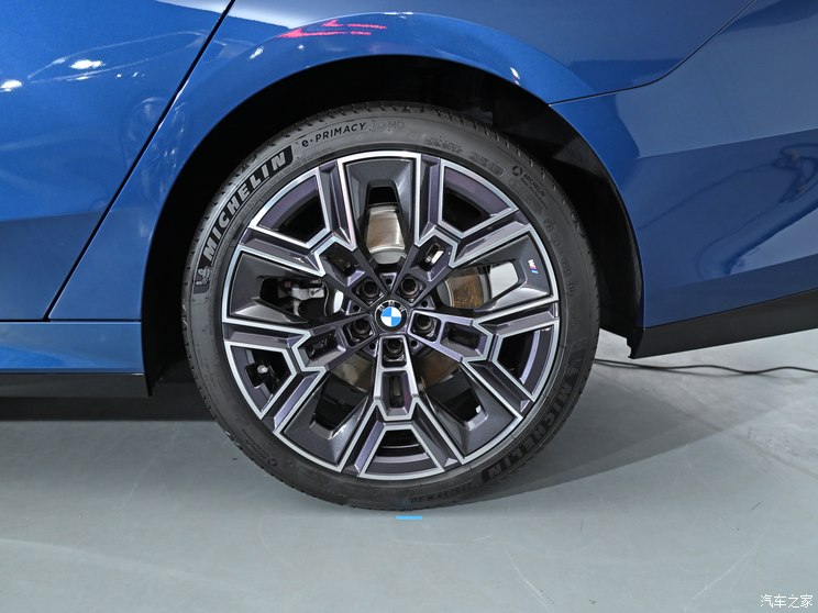 华晨宝马 宝马5系 2024款 530Li M运动套装 华晨宝马 宝马5系 2024款 530Li M运动套装