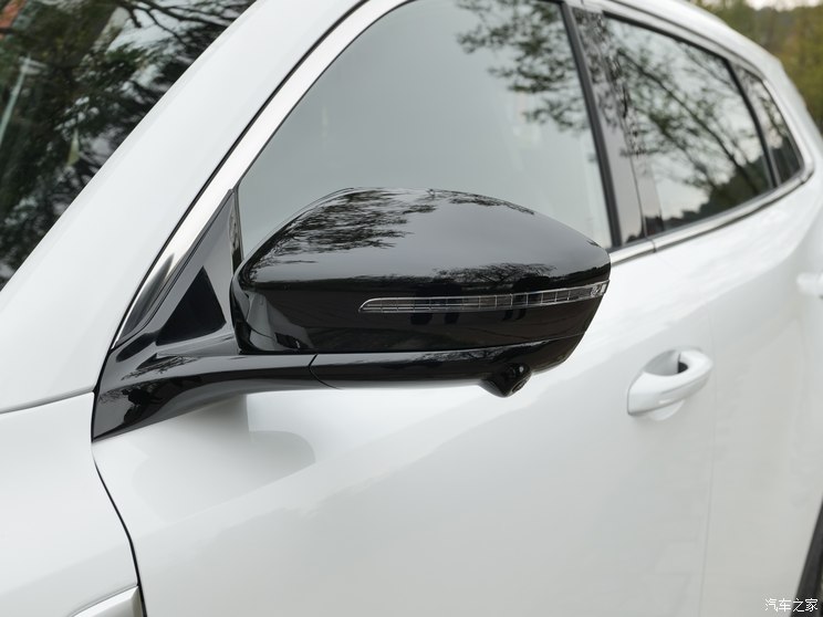 长安启源 长安启源Q05 2023款 插电式混合动力基本型 长安启源 长安启源Q05 2023款 插电式混合动力基本型