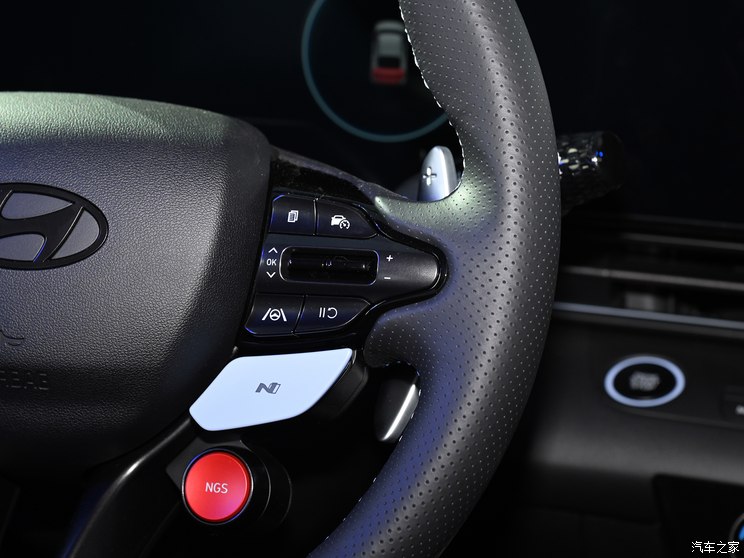 现代N 伊兰特Elantra N 2023款 2.0T N 现代N 伊兰特Elantra N 2023款 2.0T N