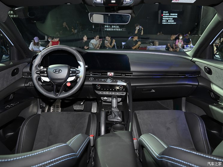 现代N 伊兰特Elantra N 2023款 2.0T N 现代N 伊兰特Elantra N 2023款 2.0T N