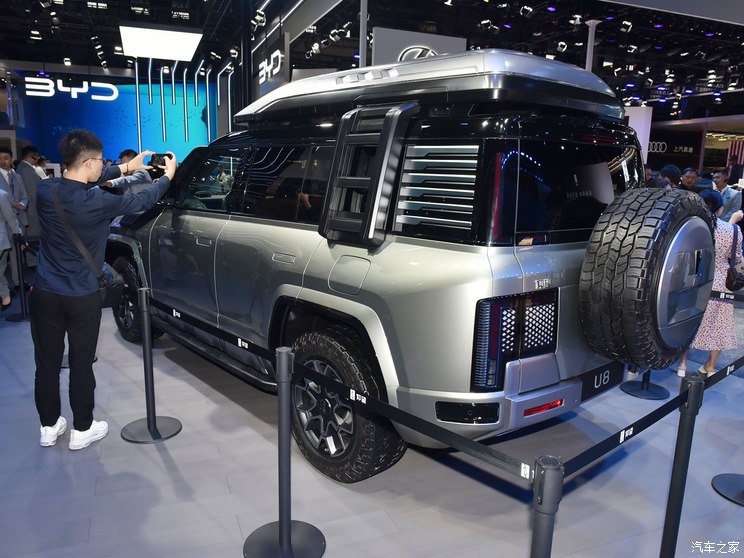 仰望 仰望U8 2023款 越野玩家版 仰望 仰望U8 2023款 越野玩家版