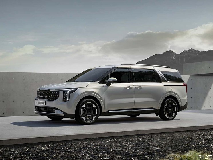 起亚(进口) 嘉华(进口) 2025款 基本型 起亚(进口) 嘉华(进口) 2025款 基本型