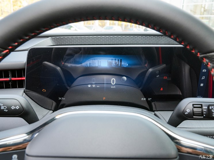 长安福特 蒙迪欧 2023款 1.5T 混动版 长安福特 蒙迪欧 2023款 1.5T 混动版