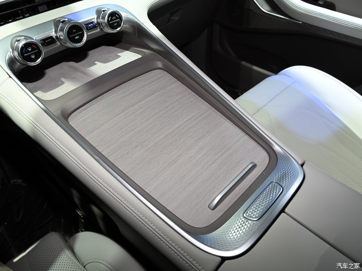 星途 星途瑶光新能源 2023款 PHEV 基本型 星途 星途瑶光新能源 2023款 PHEV 基本型