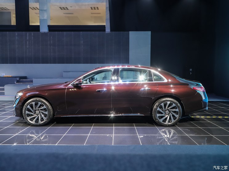 北京奔驰 奔驰E级 2024款 E 300 L 尊贵型 北京奔驰 奔驰E级 2024款 E 300 L 尊贵型