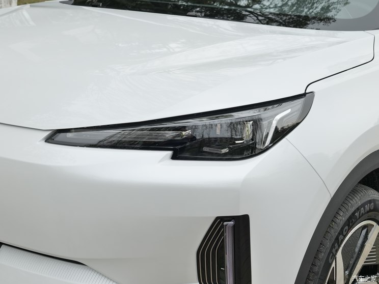 长安启源 长安启源Q05 2023款 插电式混合动力基本型 长安启源 长安启源Q05 2023款 插电式混合动力基本型