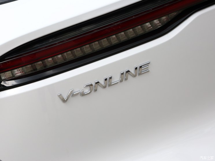 东风日产 启辰大V 2023款 260T 顶流版 Pro 东风日产 启辰大V 2023款 260T 顶流版 Pro