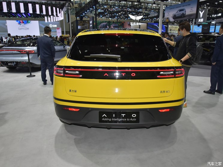 赛力斯汽车 问界M5 2023款 都市幻彩套装 赛力斯汽车 问界M5 2023款 都市幻彩套装