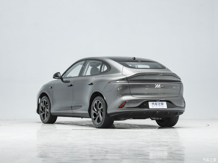 智己汽车 智己LS6 2023款 高配 智己汽车 智己LS6 2023款 高配