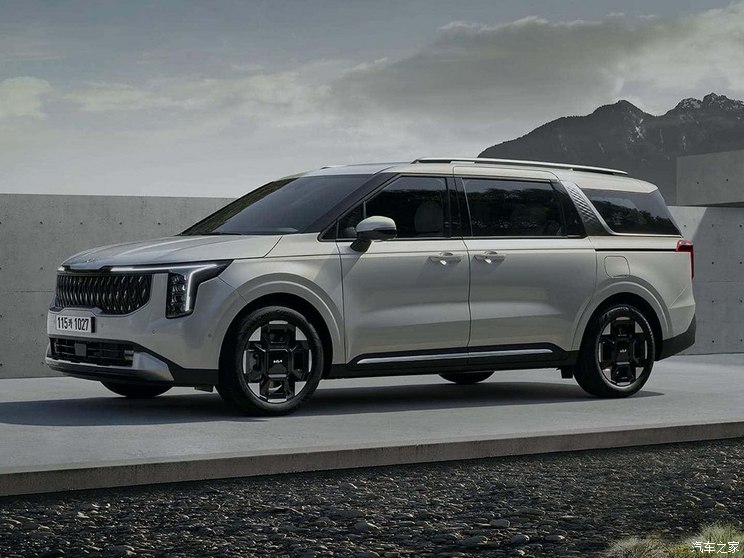 起亚(进口) 嘉华(进口) 2025款 基本型 起亚(进口) 嘉华(进口) 2025款 基本型