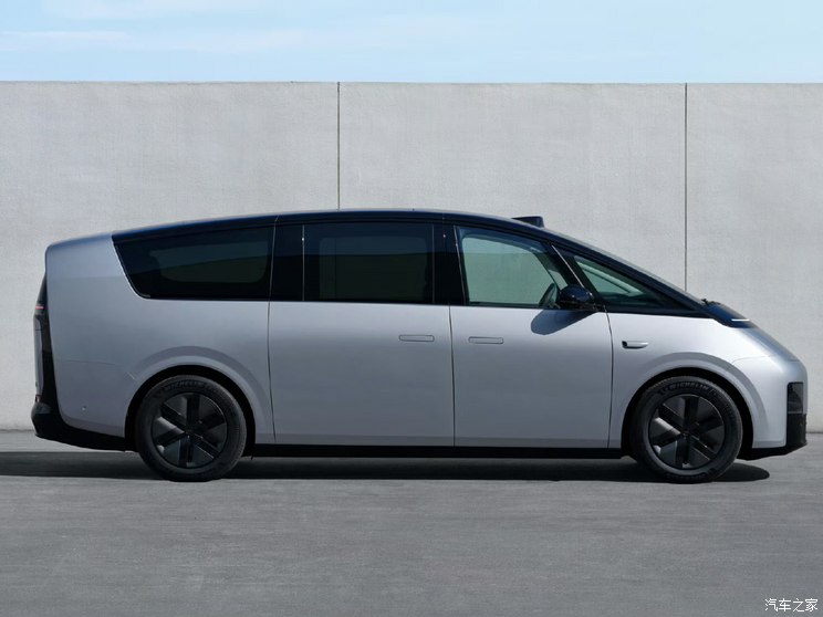 理想汽车 理想MEGA 2023款 试装车 理想汽车 理想MEGA 2023款 试装车