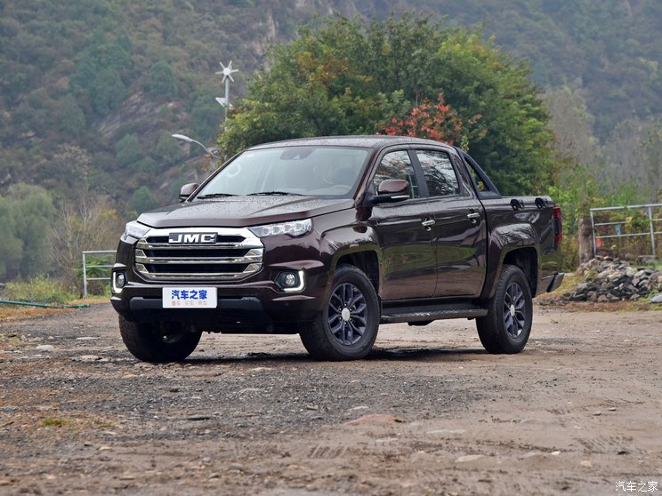 江铃汽车 域虎7 2022款 2.0T自动柴油四驱尊享型标轴 江铃汽车 域虎7 2022款 2.0T自动柴油四驱尊享型标轴