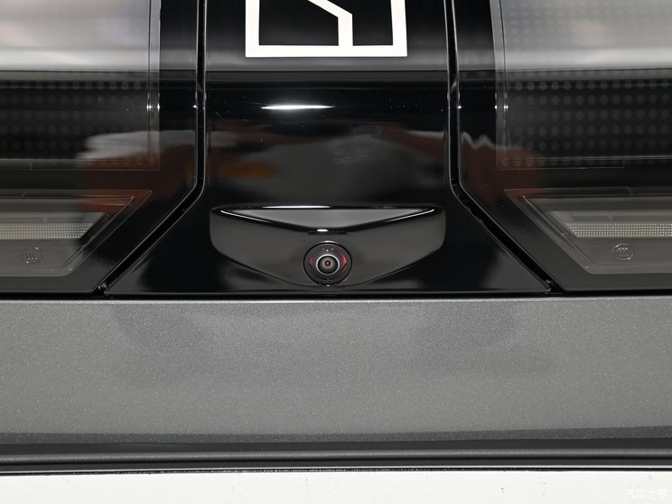 极氪 极氪007 2024款 双电机 极氪 极氪007 2024款 双电机