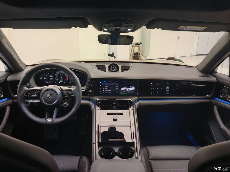 保时捷 Panamera新能源 2024款 Panamera Turbo E-Hybrid 4.0T 保时捷 Panamera新能源 2024款 Panamera Turbo E-Hybrid 4.0T