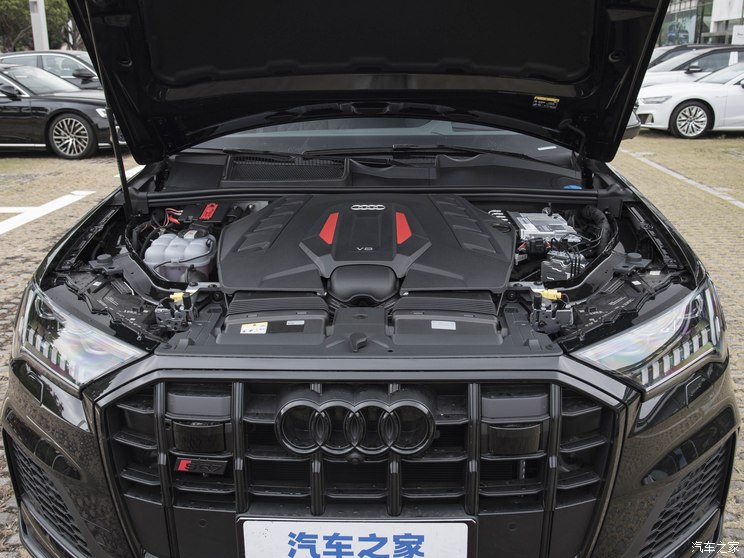 奥迪(进口) 奥迪SQ7 2024款 4.0 TFSI 暗夜骑士版 奥迪(进口) 奥迪SQ7 2024款 4.0 TFSI 暗夜骑士版