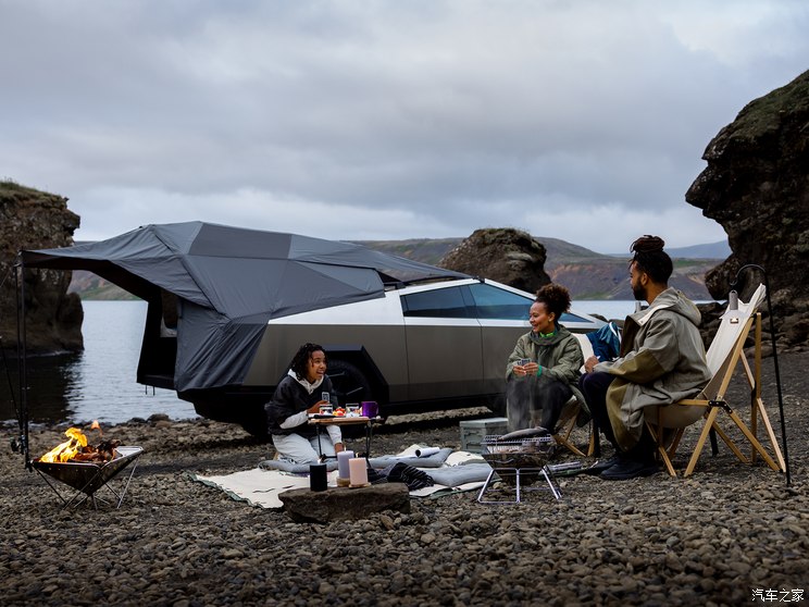 特斯拉(进口) Cybertruck 2024款 Cyberbeast 野兽版 特斯拉(进口) Cybertruck 2024款 Cyberbeast 野兽版