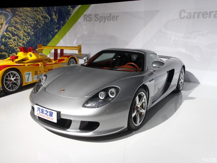 保时捷 Carrera GT 2004款 5.7L 标准型 保时捷 Carrera GT 2004款 5.7L 标准型
