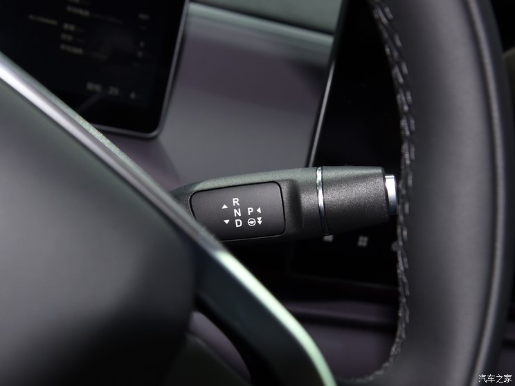 零跑汽车 零跑C10 2024款 增程 基本型 零跑汽车 零跑C10 2024款 增程 基本型