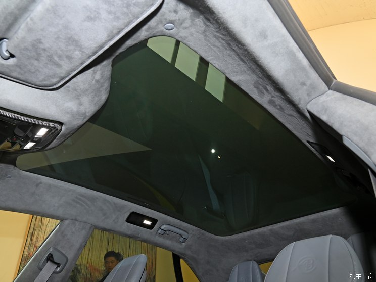 路特斯 路特斯EMEYA 2024款 R+ 路特斯 路特斯EMEYA 2024款 R+