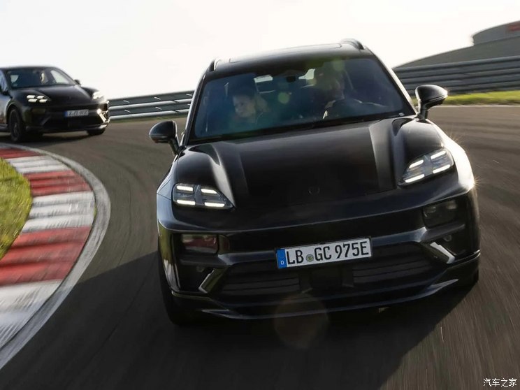 保时捷 Macan新能源 2024款 EV 基本型 保时捷 Macan新能源 2024款 EV 基本型