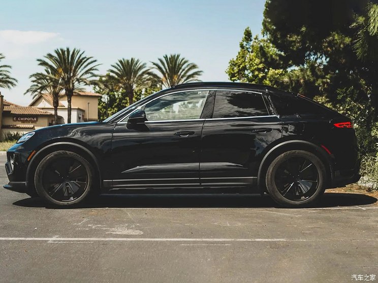 保时捷 Macan新能源 2024款 EV 基本型 保时捷 Macan新能源 2024款 EV 基本型