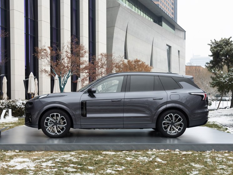 领克 领克09新能源 2024款 EM-P 基本型 六座 领克 领克09新能源 2024款 EM-P 基本型 六座