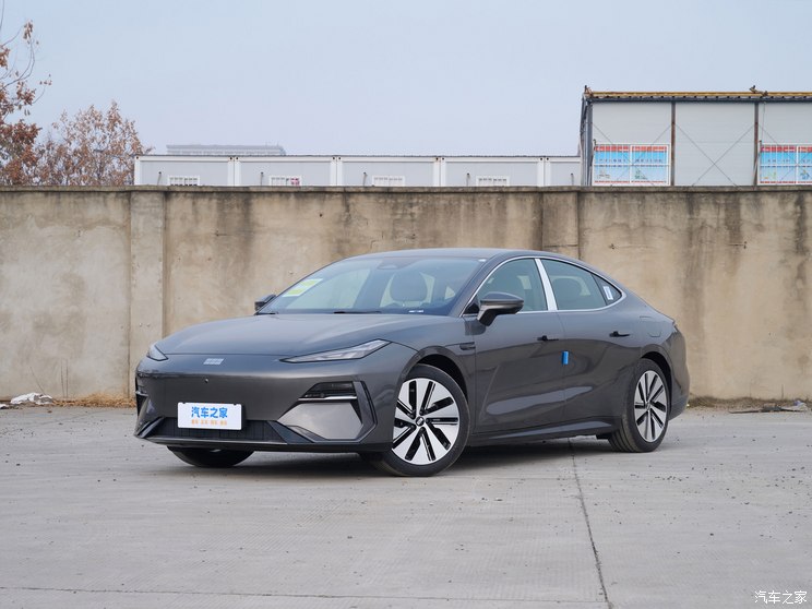 吉利汽车 银河E8 2024款 550km MAX 吉利汽车 银河E8 2024款 550km MAX