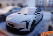 全新设计风格 红旗EH7无伪谍照曝光-鹏城车网