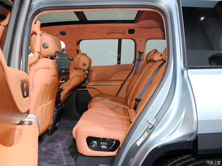 仰望 仰望U8 2023款 豪华版 仰望 仰望U8 2023款 豪华版