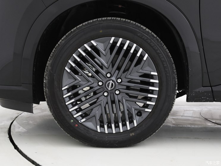 东风日产 探陆 2024款 四驱高配版 7座 东风日产 探陆 2024款 四驱高配版 7座