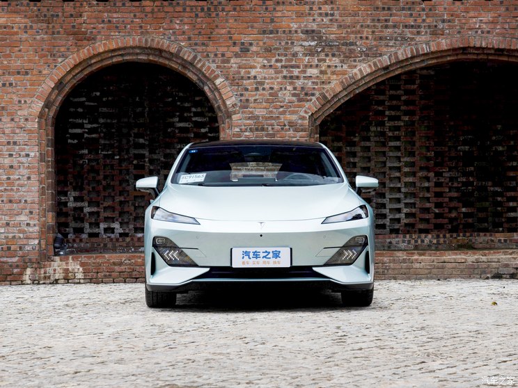 深蓝汽车 深蓝SL03 2023款 705MAX纯电版 深蓝汽车 深蓝SL03 2023款 705MAX纯电版