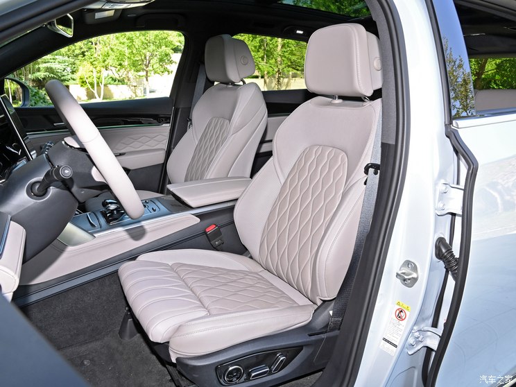 比亚迪 唐新能源 2024款 EV 冠军版 730KM 尊享型 比亚迪 唐新能源 2024款 EV 冠军版 730KM 尊享型