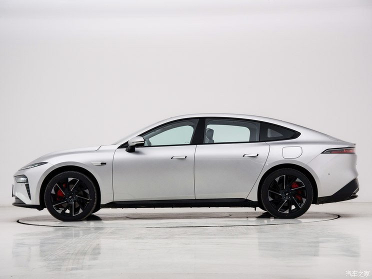 东风乘用车 eπ007 2024款 540四驱Max版 东风乘用车 eπ007 2024款 540四驱Max版