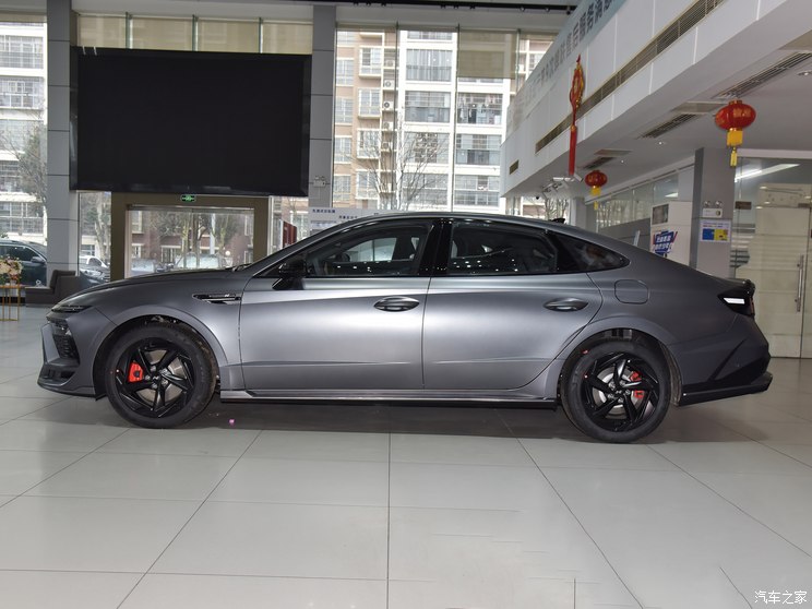 北京现代 索纳塔 2024款 2.0T N Line 低配版 北京现代 索纳塔 2024款 2.0T N Line 低配版