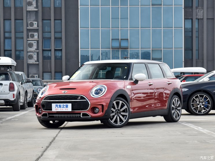 MINI MINI CLUBMAN 2023款 2.0T COOPER S 弧光限量版 MINI MINI CLUBMAN 2023款 2.0T COOPER S 弧光限量版