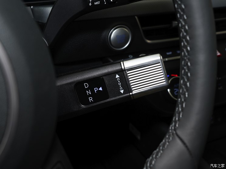 北京现代 索纳塔 2024款 1.5T 高配版 北京现代 索纳塔 2024款 1.5T 高配版