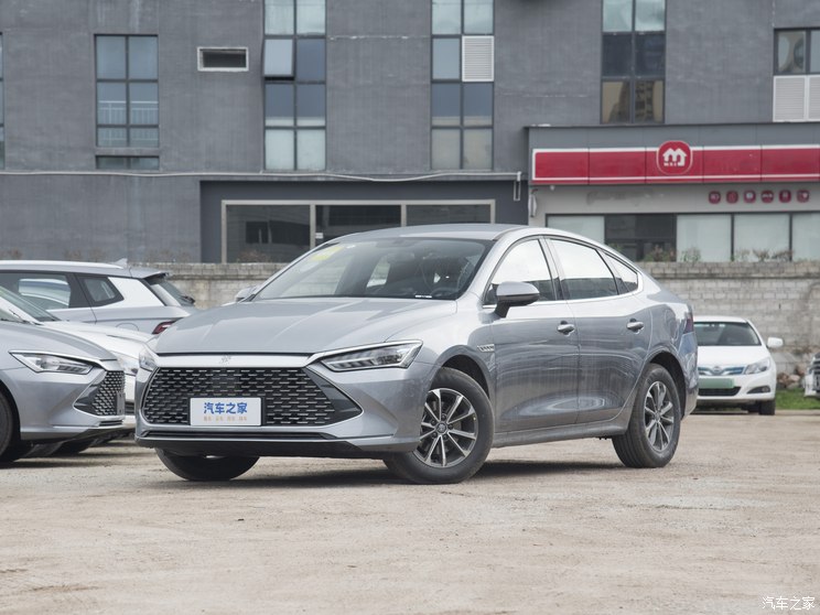 比亚迪 秦PLUS 2023款 冠军版 DM-i 55KM领先型 比亚迪 秦PLUS 2023款 冠军版 DM-i 55KM领先型