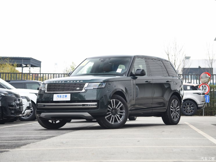 路虎(进口) 揽胜 2024款 3.0 L6 400PS 盛世加长版 路虎(进口) 揽胜 2024款 3.0 L6 400PS 盛世加长版