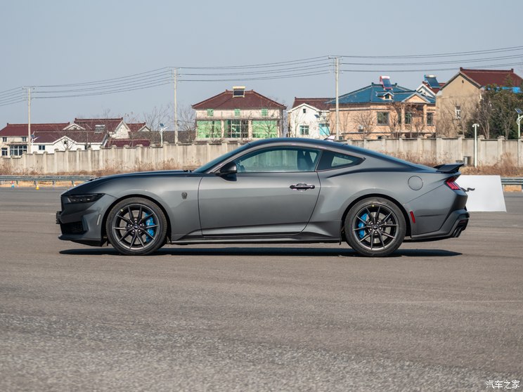 福特(进口) Mustang 2024款 5.0L V8 Dark Horse 福特(进口) Mustang 2024款 5.0L V8 Dark Horse