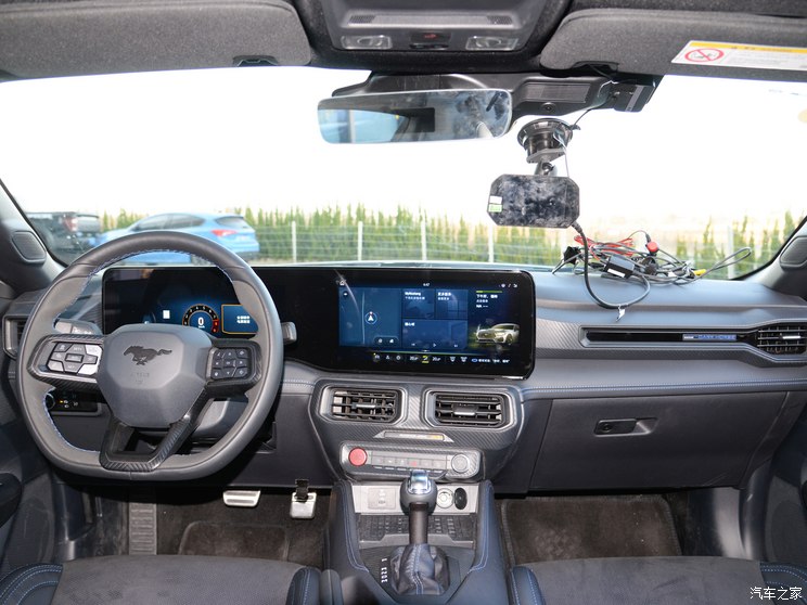 福特(进口) Mustang 2024款 5.0L V8 Dark Horse 福特(进口) Mustang 2024款 5.0L V8 Dark Horse