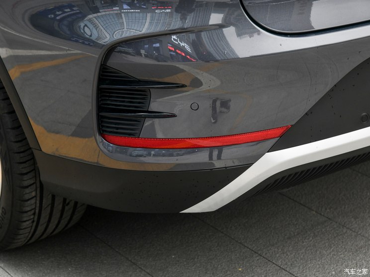 比亚迪 唐新能源 2024款 DM-i 荣耀版 112KM 尊贵型 比亚迪 唐新能源 2024款 DM-i 荣耀版 112KM 尊贵型