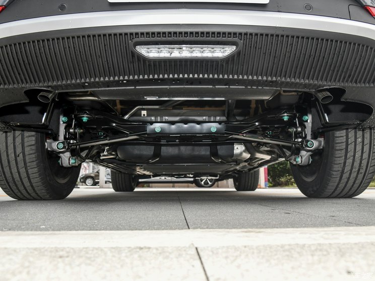 比亚迪 唐新能源 2024款 DM-i 荣耀版 112KM 尊贵型 比亚迪 唐新能源 2024款 DM-i 荣耀版 112KM 尊贵型