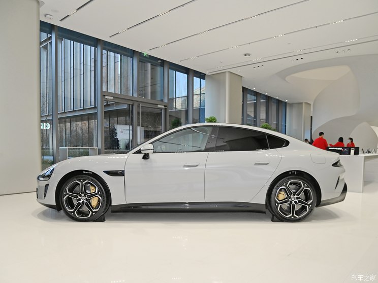 小米汽车 小米SU7 2023款 668km 后驱标准版 小米汽车 小米SU7 2023款 668km 后驱标准版