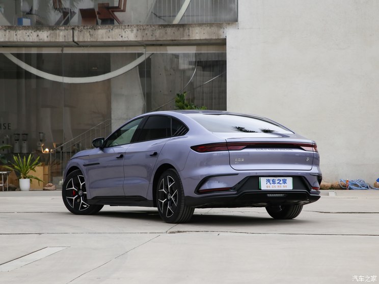 比亚迪 汉 2024款 EV 715KM前驱旗舰型 比亚迪 汉 2024款 EV 715KM前驱旗舰型