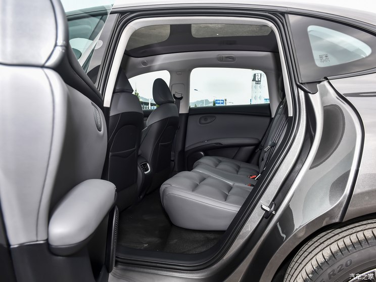 智己汽车 智己LS6 2023款 Max 超长续航版 智己汽车 智己LS6 2023款 Max 超长续航版