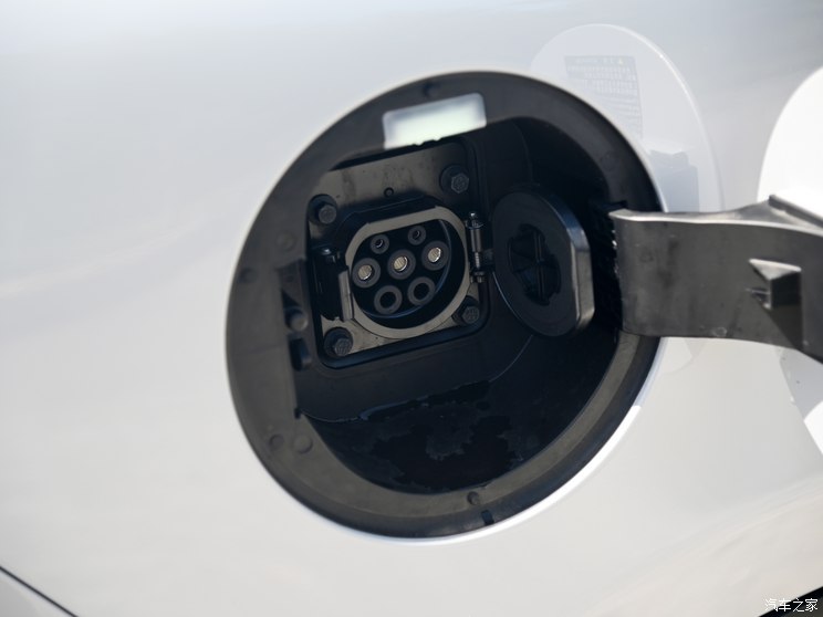 比亚迪 唐新能源 2024款 EV 冠军版 730KM 尊享型 比亚迪 唐新能源 2024款 EV 冠军版 730KM 尊享型